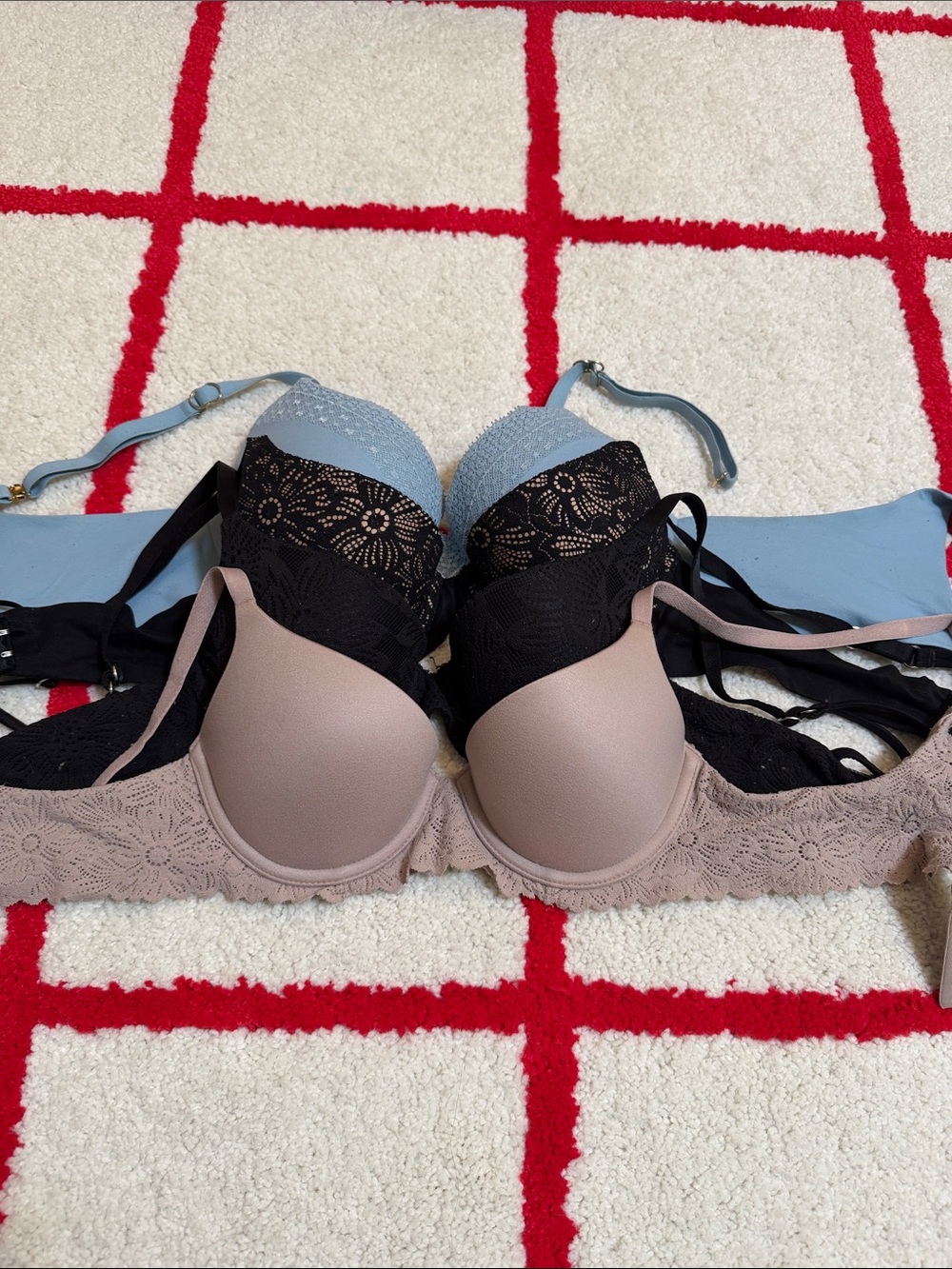 Womens Push Up Bras 32B (all four bras included!)